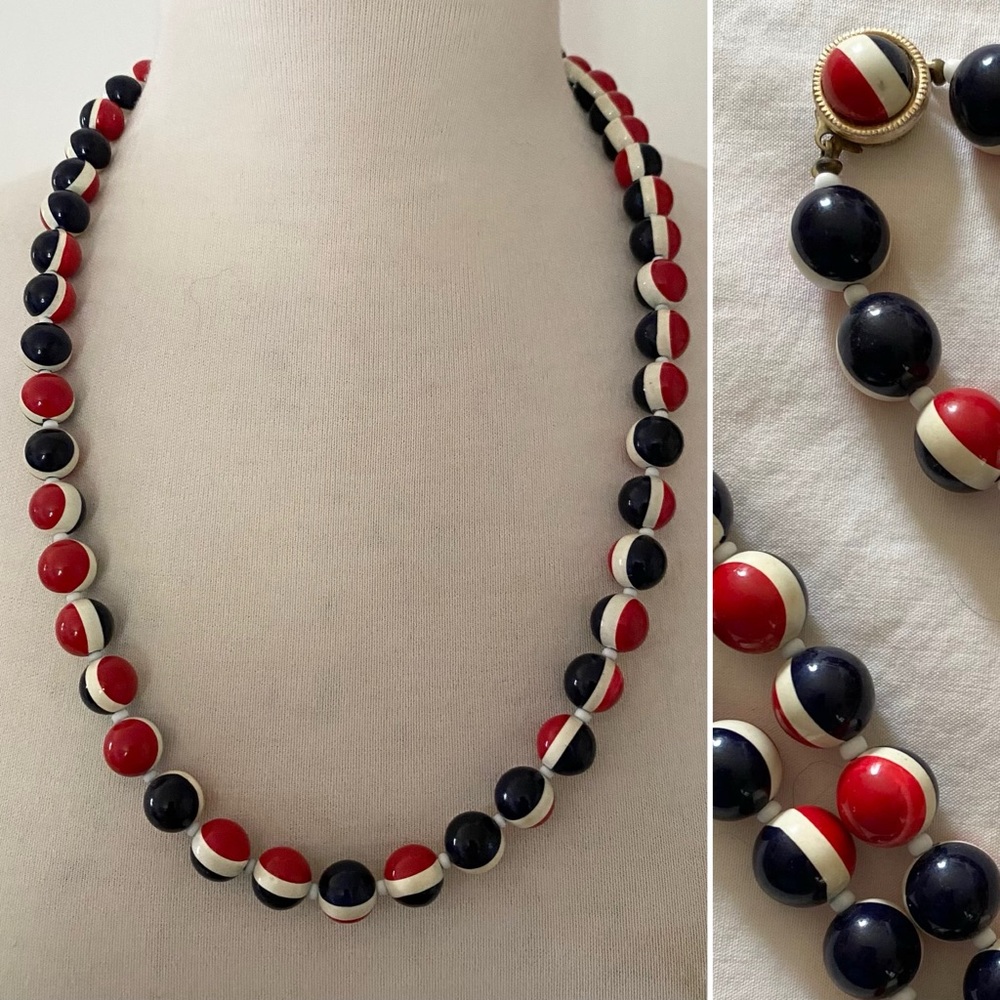 Vintage 1960s Red White & Blue Bead Necklace
